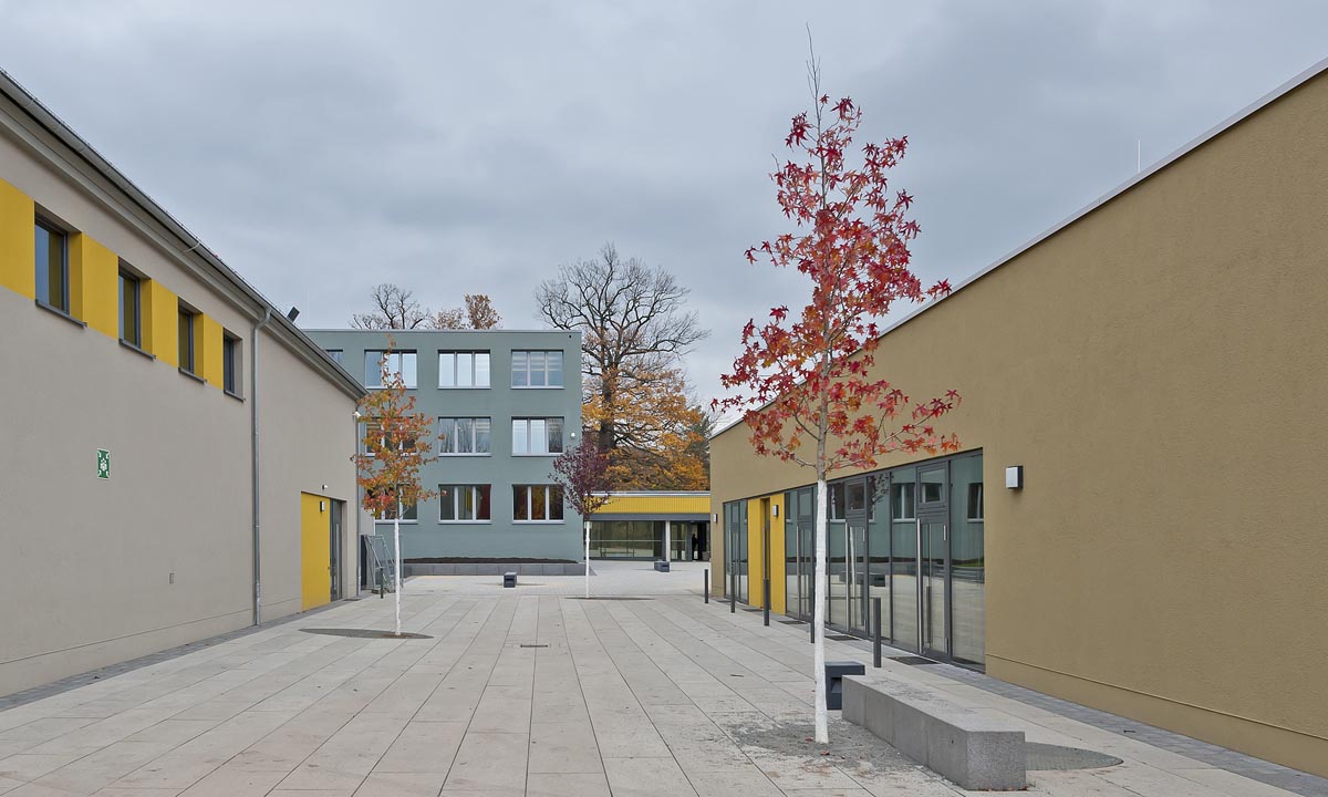 a_BWK5321.jpg